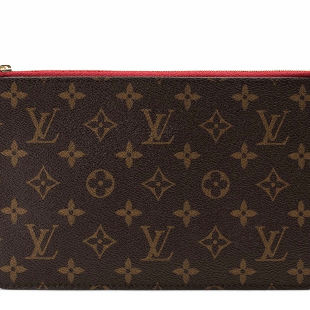 LOUIS VUITTON POUCH WITH PINK INSIDE USED LIKE NEW